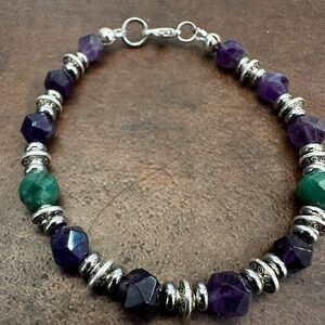 Elegant Purple Amethyst and Green Aventurine Beaded Bracelet